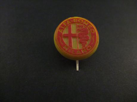 Alfa-Romeo Milano Italiaanse autofabrikant logo rood-geel